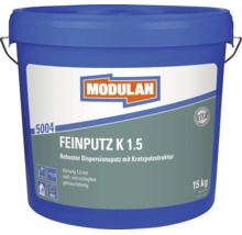 Enduit de finition Modulan K 1.5 dans un seau de 15 kilogrammes pour une structure d'enduit de dispersion robuste avec grain de 1,5 millimètre.