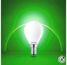 Ampoule LED sphérique Philips E14 avec bulbe en verre mat pour éclairage intérieur (Image AI modified or generated)