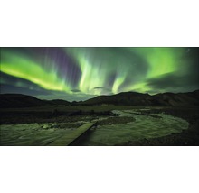 Flusslandschaft unter dem Polarlicht