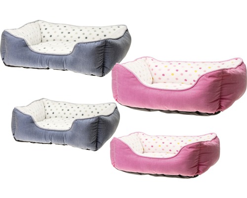 Quatre lits pour chiens de différentes couleurs avec motif à pois à l''intérieur