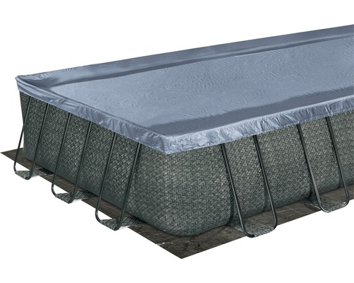 Rechteckiger Pool mit Abdeckung