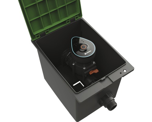 Gardena Bewässerungssteuerung im Kasten für Gartenbewässerung