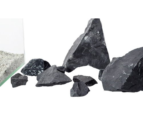 Pierres décoratives pour aquariums et un aquarium avec du gravier