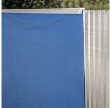 Vue détaillée d''un écran d''intimité bleu avec cadre en aluminium
