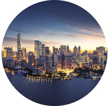 Skyline von New York bei Dämmerung