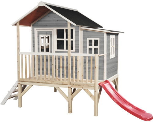 Maisonnette en bois avec toboggan