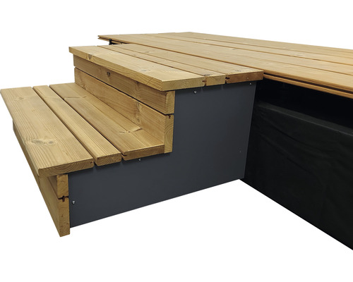 Treppe aus Holz für den Aussenbereich