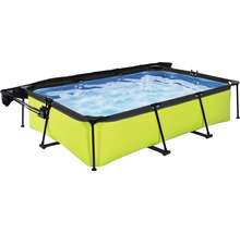 Rechteckiger Pool mit Stahlrahmen und Wasseroberfläche