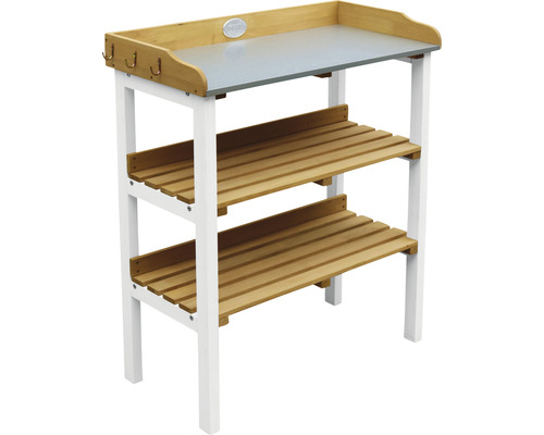 Gartentisch mit Ablageflächen für den Gartenbereich