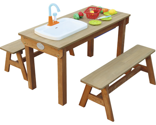 Kindersitzgruppe mit Spielküche und Bänken