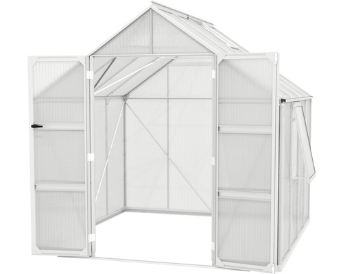 Serre avec portes ouvertes.