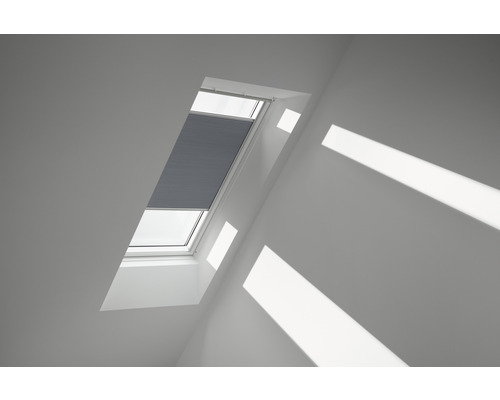 Store plissé alvéolaire Velux gris béton uni à commande manuelle FHC C02 1163S