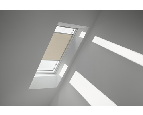 Store plissé alvéolaire Velux ivoire uni à commande manuelle FHC CK06 1166SWL