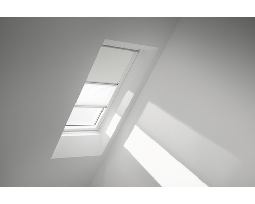 Kit éco Velux store occultant blanc uni et store plissé blanc à commande manuelle cadre blanc DFD MK10 1025SWL