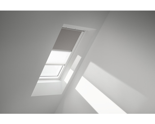 Kit éco Velux store occultant gris uni et store plissé blanc à commande manuelle cadre blanc DFD S08 0705SWL