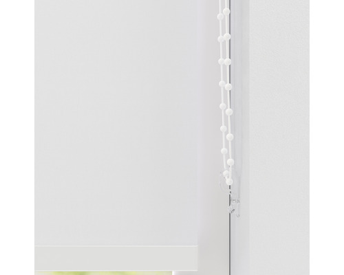 Store enrouleur avec chaînette de commande