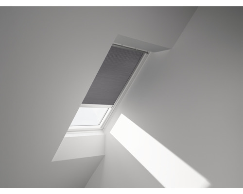 Store plissé Velux à énergie solaire gris béton uni FSC FK04 1163S