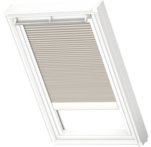 Dachfenster mit geschlossenem Plissee