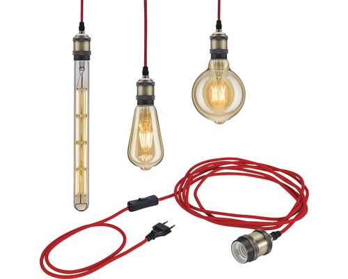 Lampen Set mit drei Glühbirnen und rotem Kabel