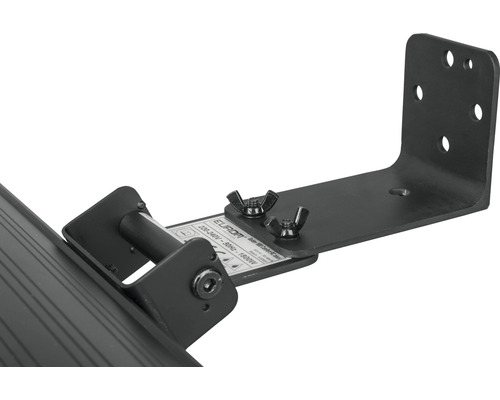 Detailaufnahme einer Halterung für eine Heizstrahlerbefestigung.