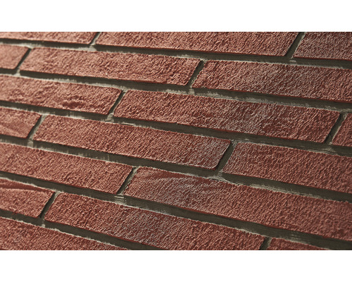 Nahaufnahme einer Wandverkleidung in Ziegeloptik