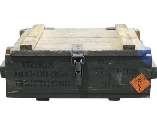 Caisse en bois avec inscription et fermeture