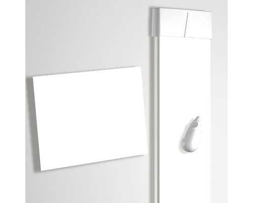 Aufnahme eines Heizkörpers mit Handtuchhalterung und Handtuch