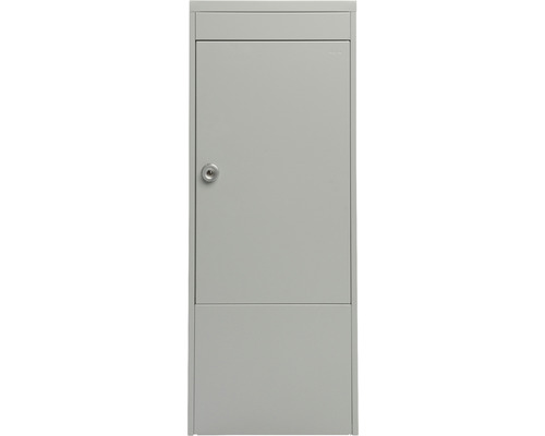 Boîte aux lettres sur pied grise en métal avec serrure