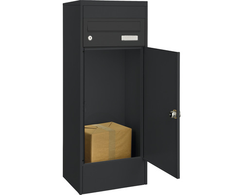 Freistehender Paketbriefkasten mit geöffneter Tür und Paket