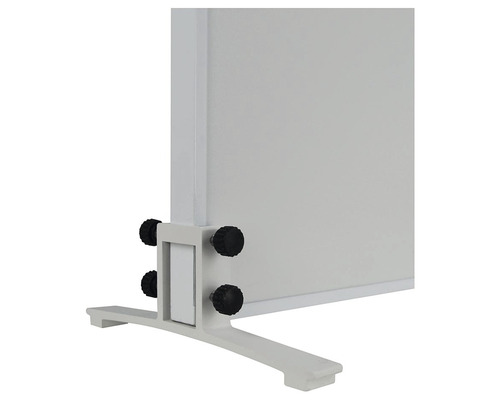 Detailansicht einer mobilen Trennwand mit Standfuß und Stellschrauben