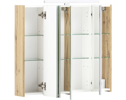 Armoire de toilette ouverte avec étagères en verre et éclairage