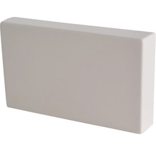 Cache pour tuyaux de chauffage en plastique