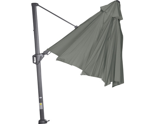 Grauer Ampelschirm mit stabilem Mast