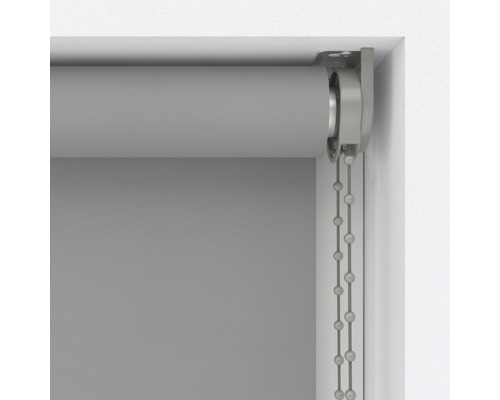 Rolladen mit Kettenzug zur Fensterdekoration