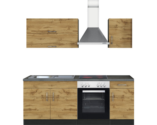 Küchenzeile mit Spüle, Herd, Backofen, Dunstabzugshaube und Schränken