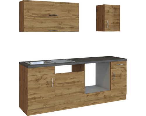 Küchenzeile mit Spüle, Unterschränken und Hängeschränken