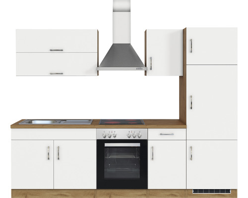 Küchenzeile mit Spüle, Herd, Backofen, Dunstabzugshaube und Schränken in Weiß und Holzoptik