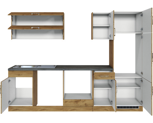 Küchenzeile mit Spüle, Schubladen und Schränken