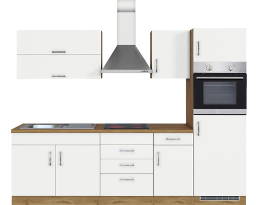 Komplette Küchenzeile mit Spüle, Herd, Dunstabzugshaube und Ofen.
