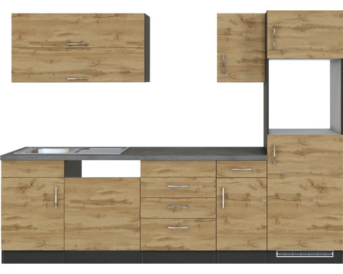 Küchenzeile mit Spüle, Arbeitsplatte und Schränken im Holzdekor