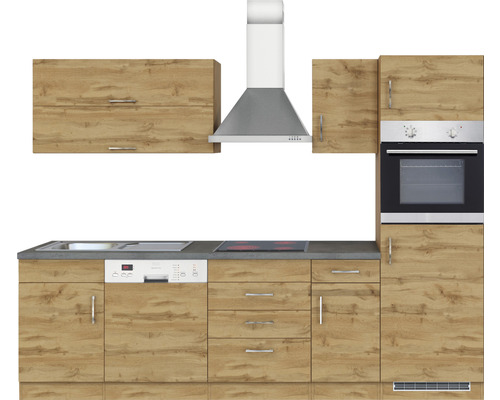 Komplette Küche mit Spüle, Geschirrspüler, Herd, Backofen und Dunstabzugshaube sowie Ober- und Unterschränken.