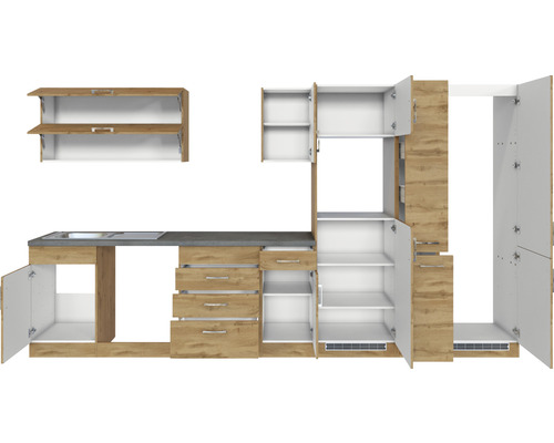 Küchenzeile mit Spüle, Schränken und Schubladen