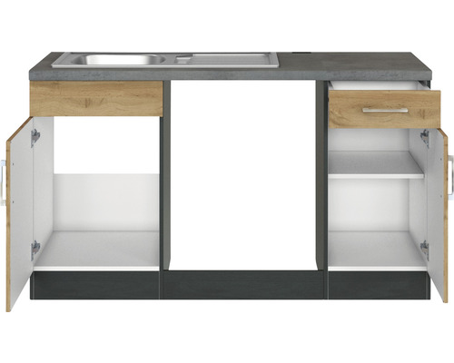 Küchenzeile mit Spüle, Schubladen und Schrankfächern