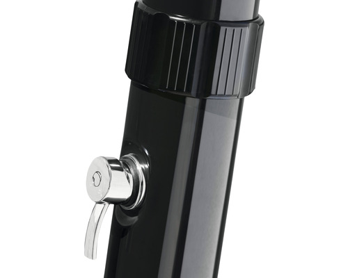 Vue détaillée d''une colonne de douche avec poignée de réglage