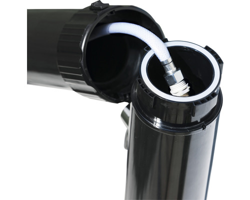 Gros plan d''un filtre avec raccord de tuyau