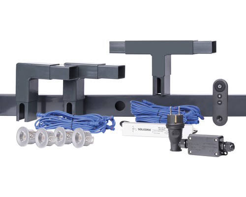 Komponenten für ein Gartenleuchten System mit LED Leuchten, Trafo, Kabel und Fernbedienung