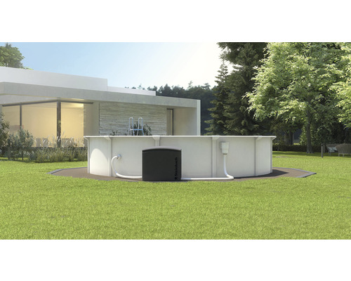 Aufstellpool im Garten mit Filteranlage und Leiter
