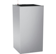 Viereckiger Pflanzkübel mit Bewässerungssystem und Füllstandsanzeiger.