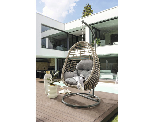 Fauteuil suspendu Destiny Coco Sunrise avec support et rembourrage, gris chiné Fauteuil suspendu en osier avec structure métallique et coussins dans le jardin