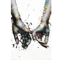 Illustration de deux mains qui se touchent et sont ornées de différents motifs et symboles